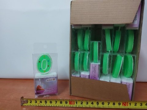 Świeczka 12szt. urodziny ''0'' KROPKI Świeczka 12szt. urodziny ''0'' KROPKI