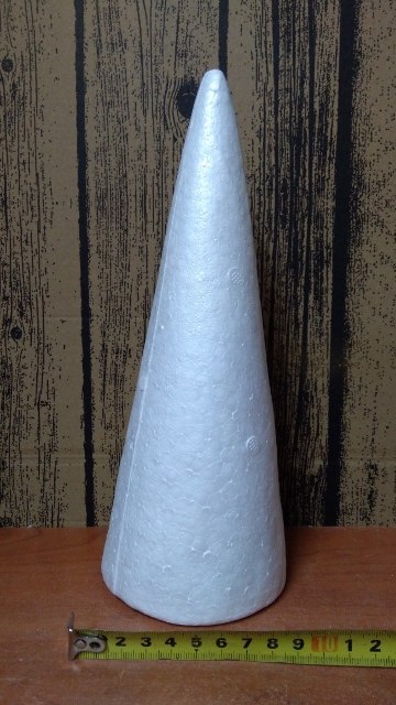 Stożek styropianowy 25cm 6szt. Stożek styropianowy 25cm 6szt.